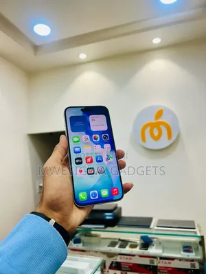 New Apple iPhone 15 128 GB Blue