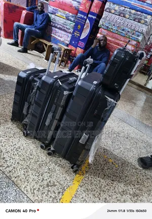 Executive Rubber Plastic Suitcases. 4pcs