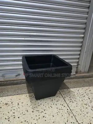 Black Tech Plastic Flower Pots Plastic Flower Pots
