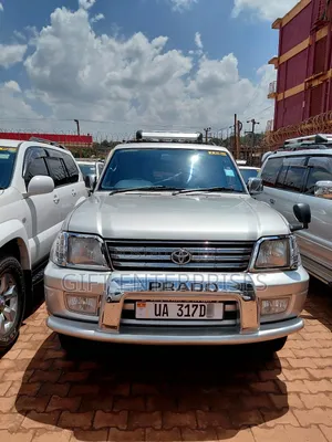 Toyota Land Cruiser Prado 2002 White