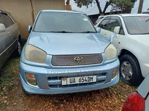 Toyota RAV4 2004 Blue
