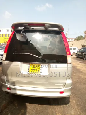 Toyota Noah 2001 Silver