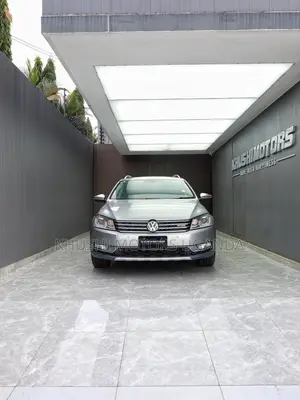 Volkswagen Passat 2012 Silver