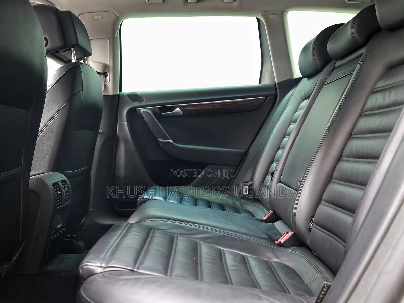 Volkswagen Passat 2012 Silver