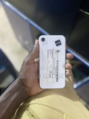 Apple iPhone XR 64 GB White