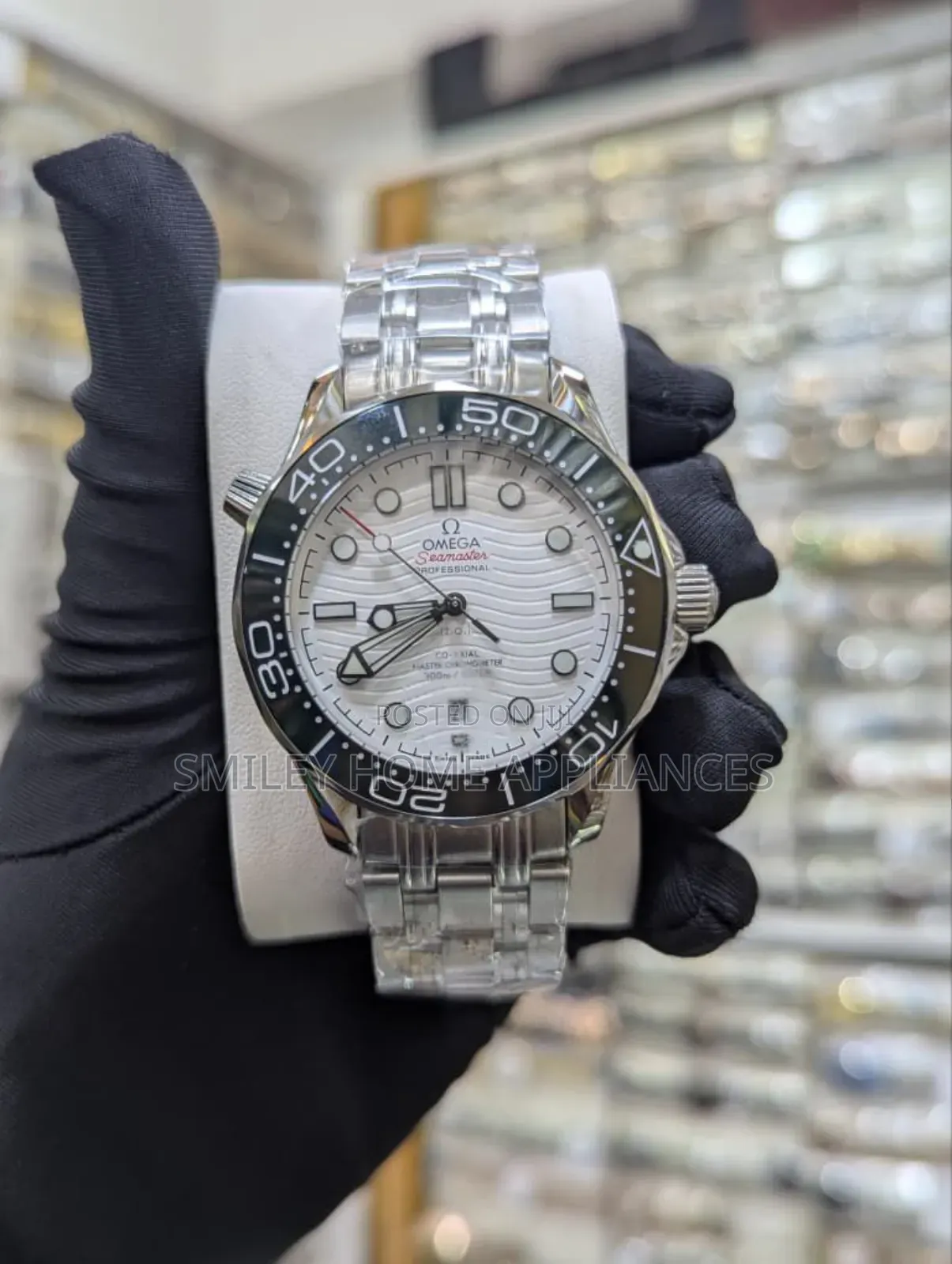 Men's Omega White Face Wrist Automatic Original Time Piece