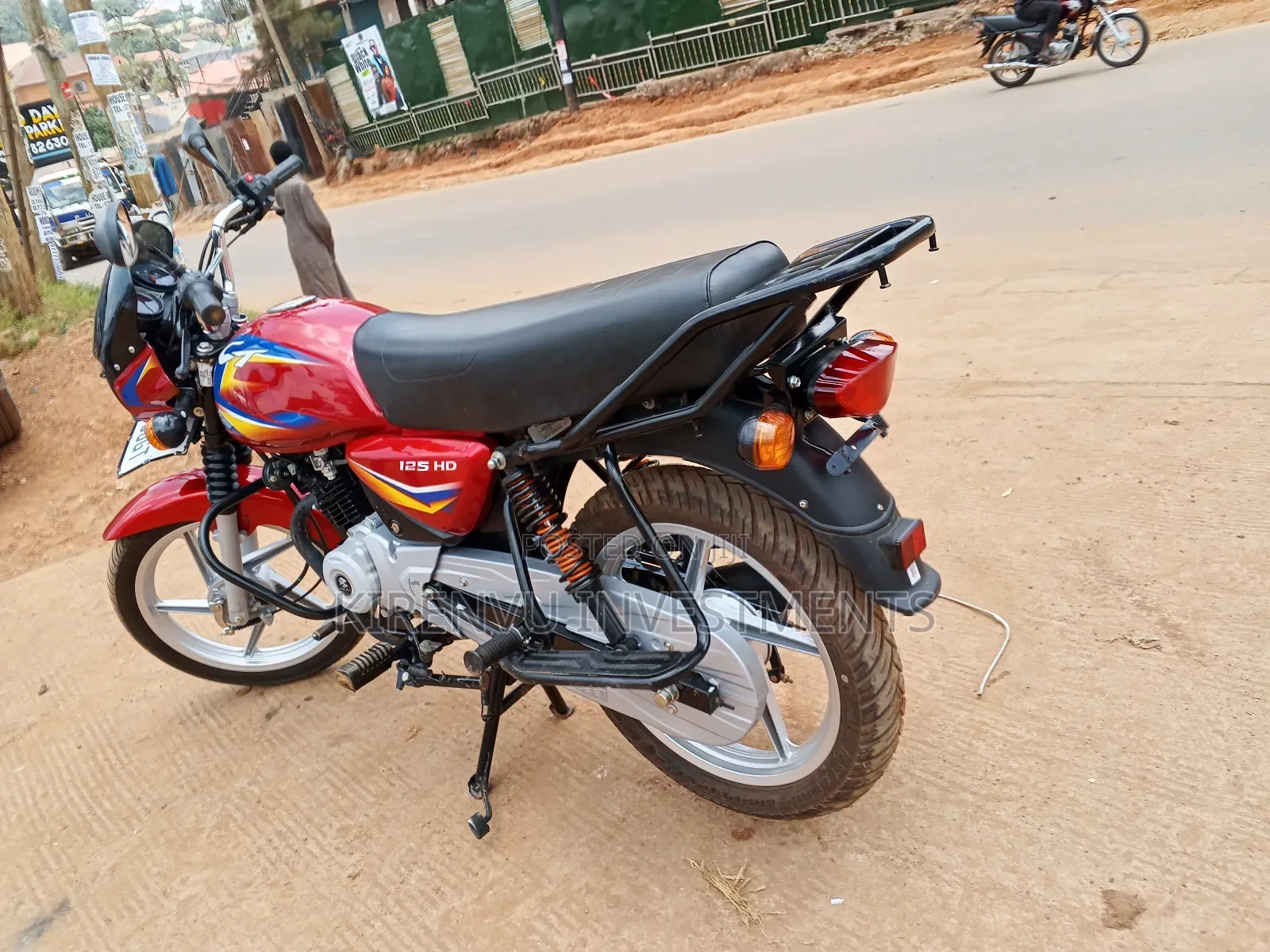Bajaj Boxer 125 2025 Red