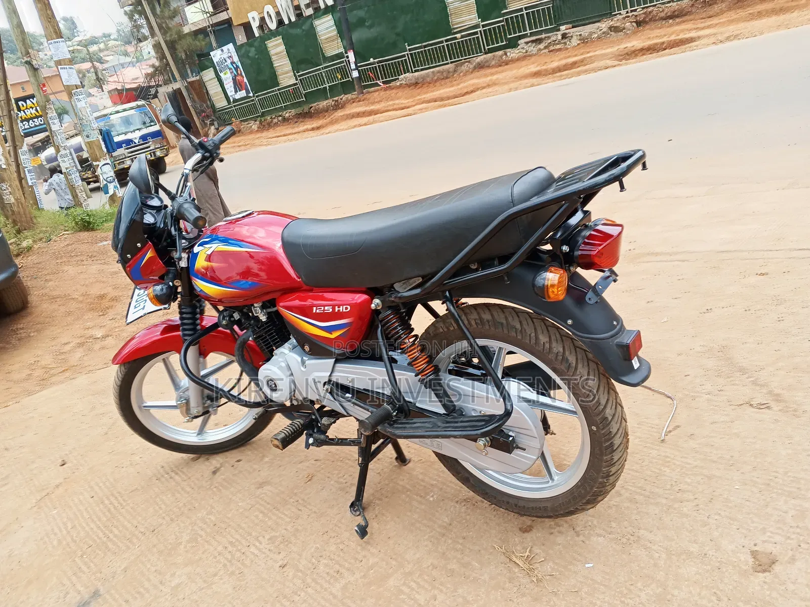 Bajaj Boxer 125 2025 Red