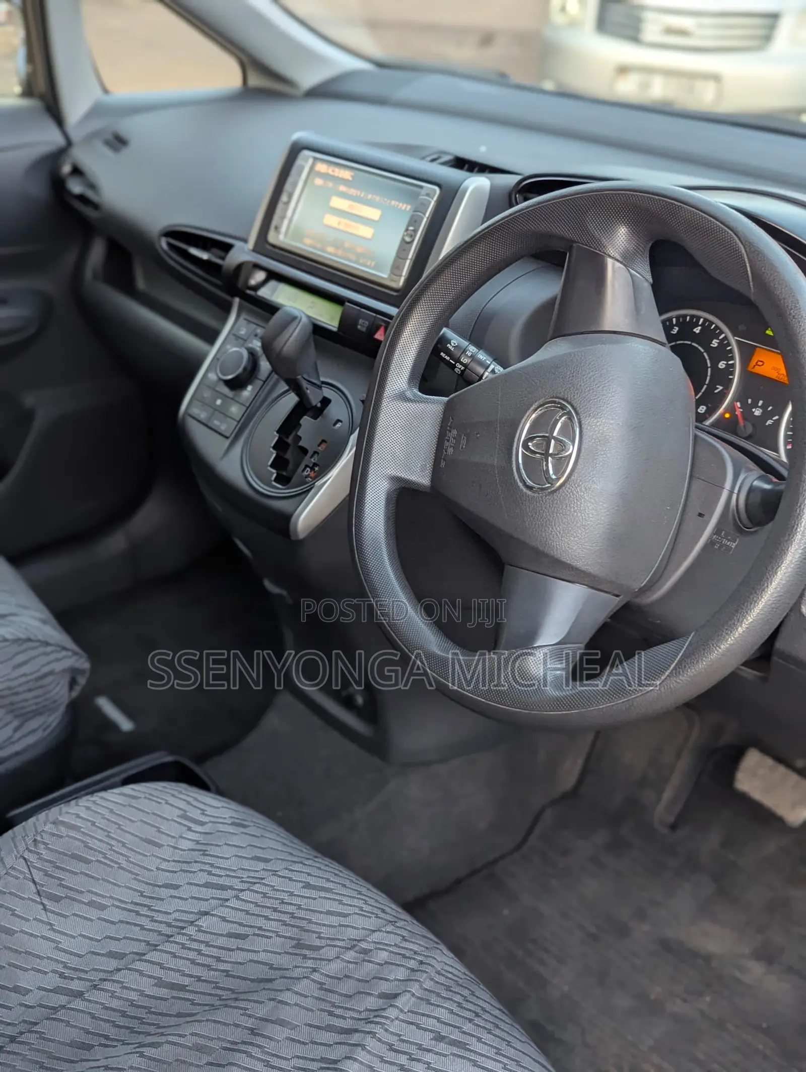 Toyota Wish 2011