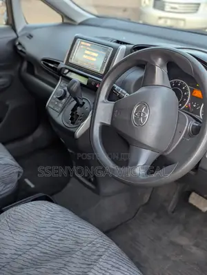 Toyota Wish 2011