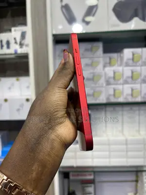 Apple iPhone 13 256 GB Red