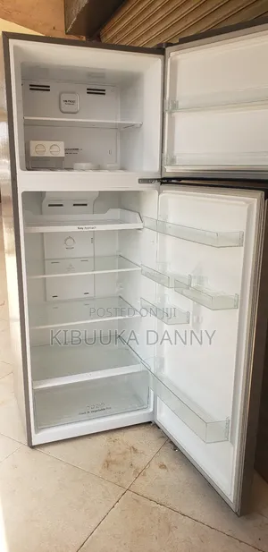 Hisence 599 Frost Free Energy Sarver Fridge