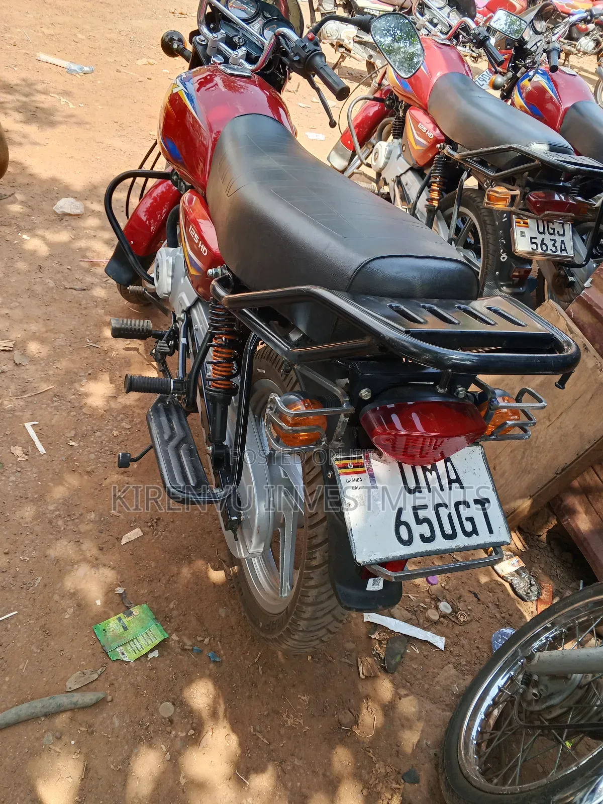 Bajaj Boxer 125 2024 Red