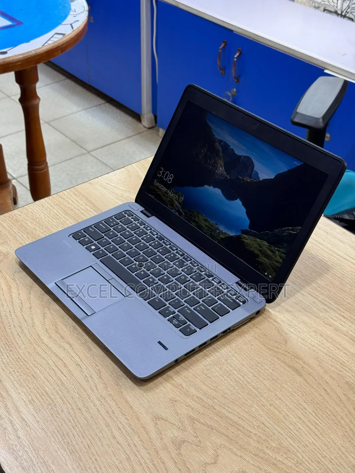 New Laptop HP EliteBook 830 8GB Intel Core i7 HDD 500GB