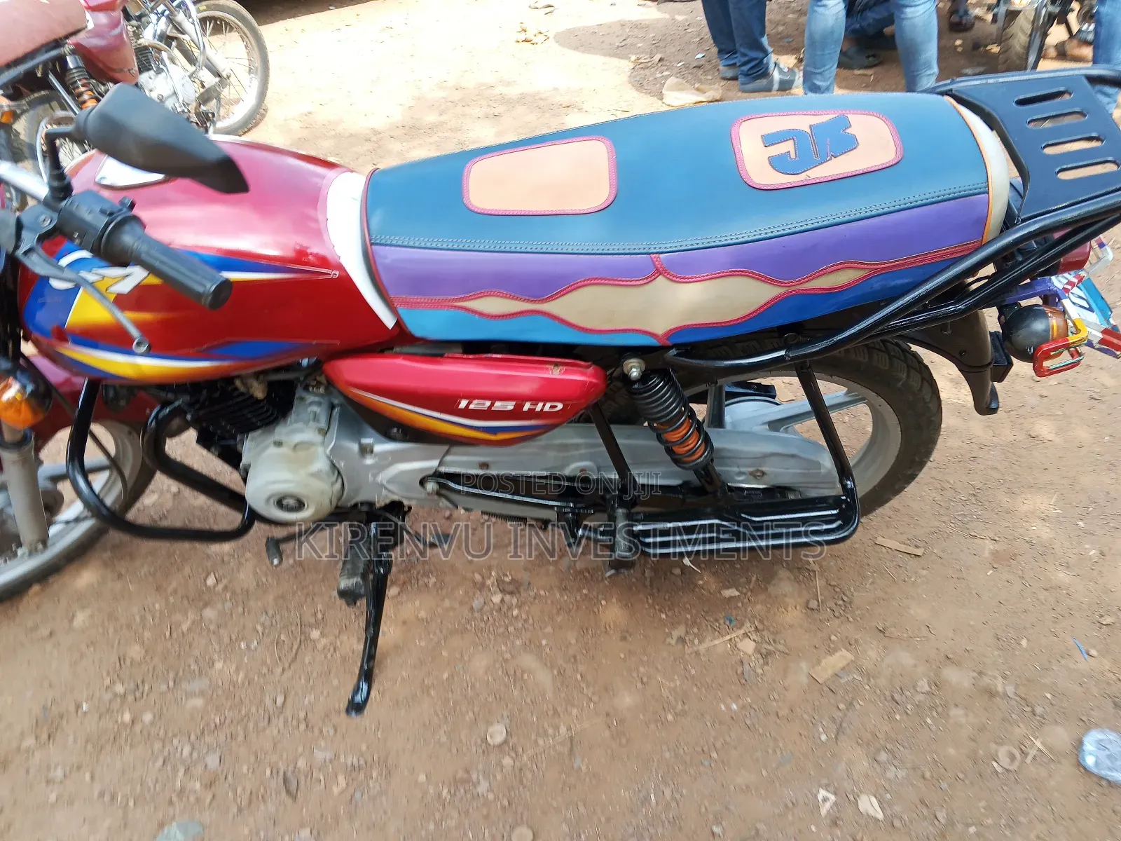 Bajaj Boxer 125 2022 Red