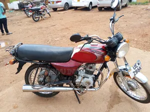 Bajaj Boxer 100 2018 Red