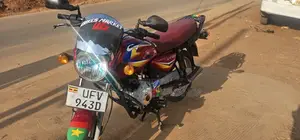 Bajaj CT 125X 2023 Red