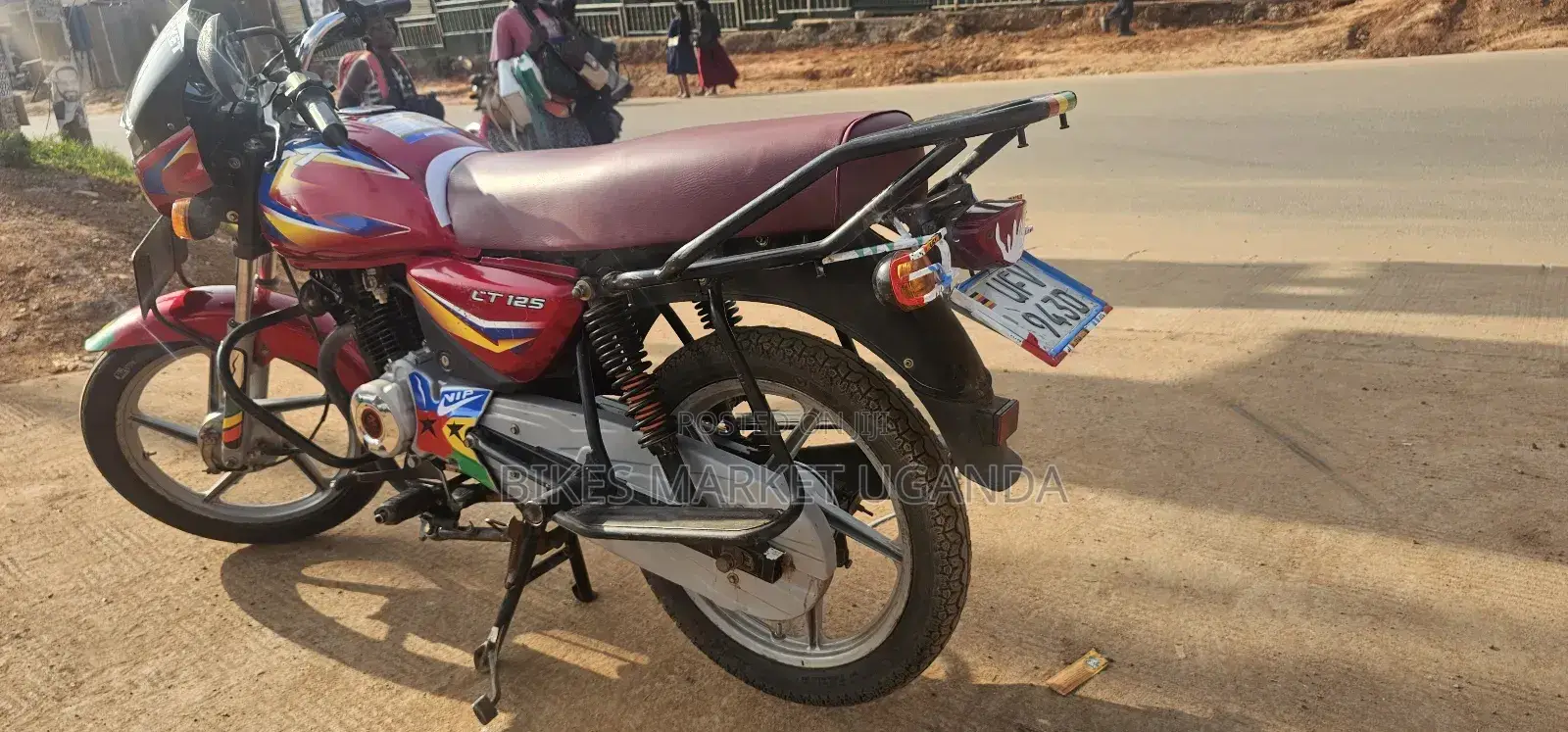 Bajaj CT 125X 2023 Red