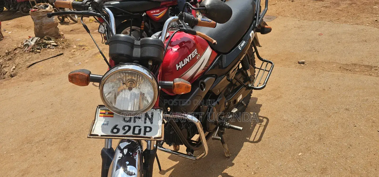 Bajaj CT 125X 2022 Red