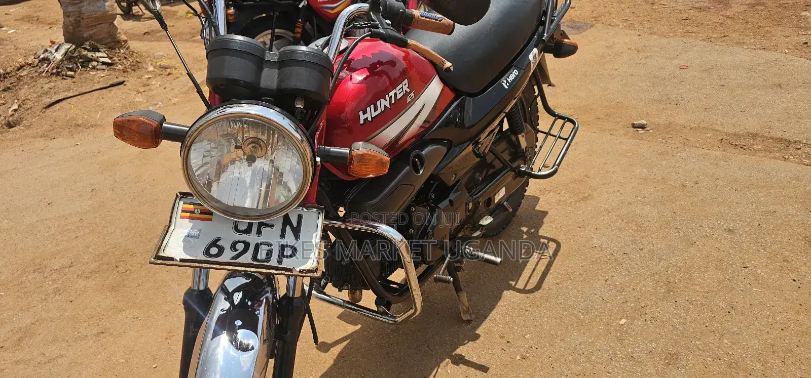 Bajaj CT 125X 2022 Red