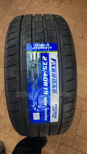 235/40r19 Uhp Tire Great Speed Rating