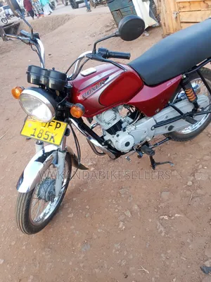 Bajaj Boxer 100 2023 Red