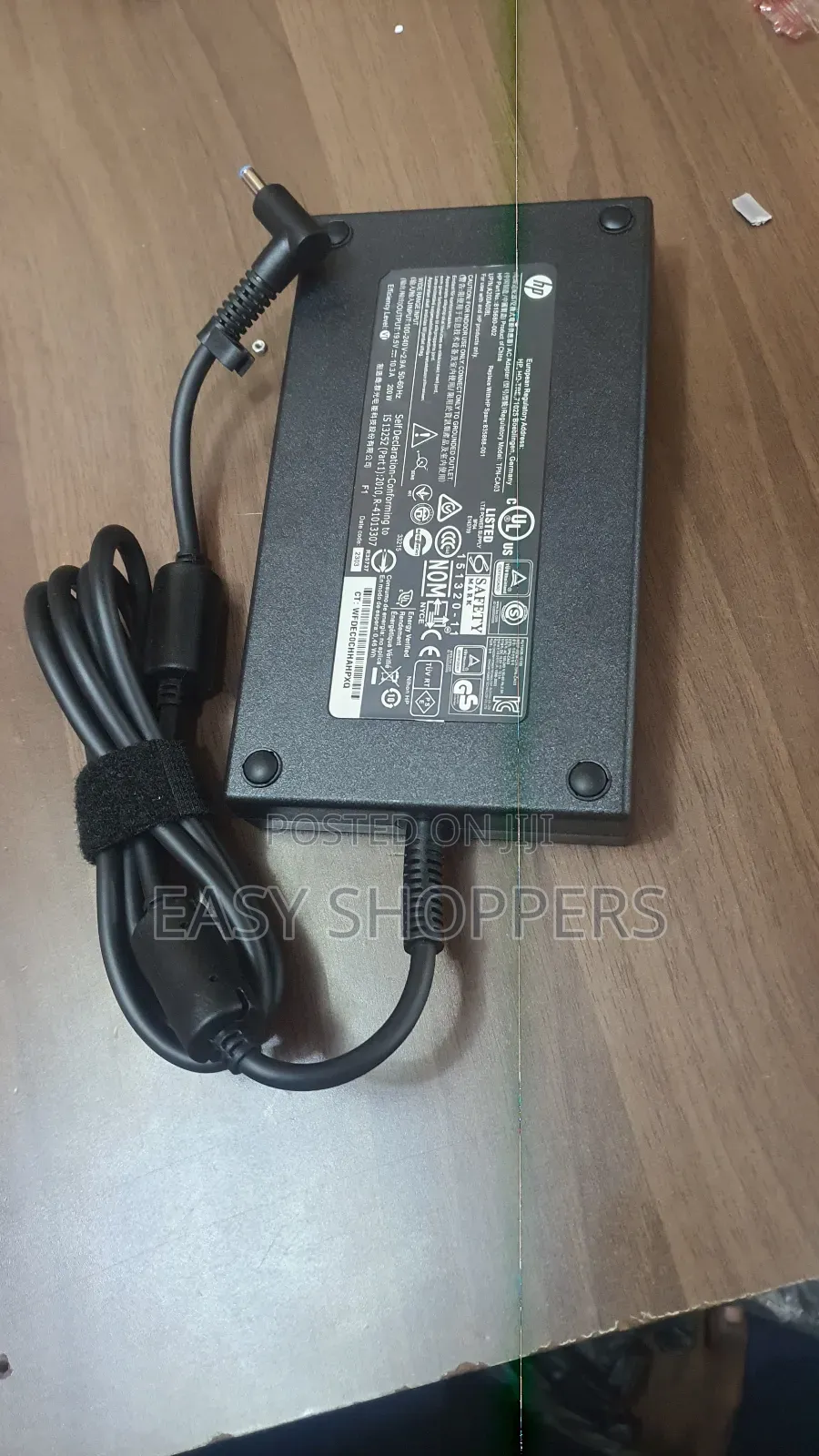 Hp Small Pin Charger 200w Ac Power Adapter.