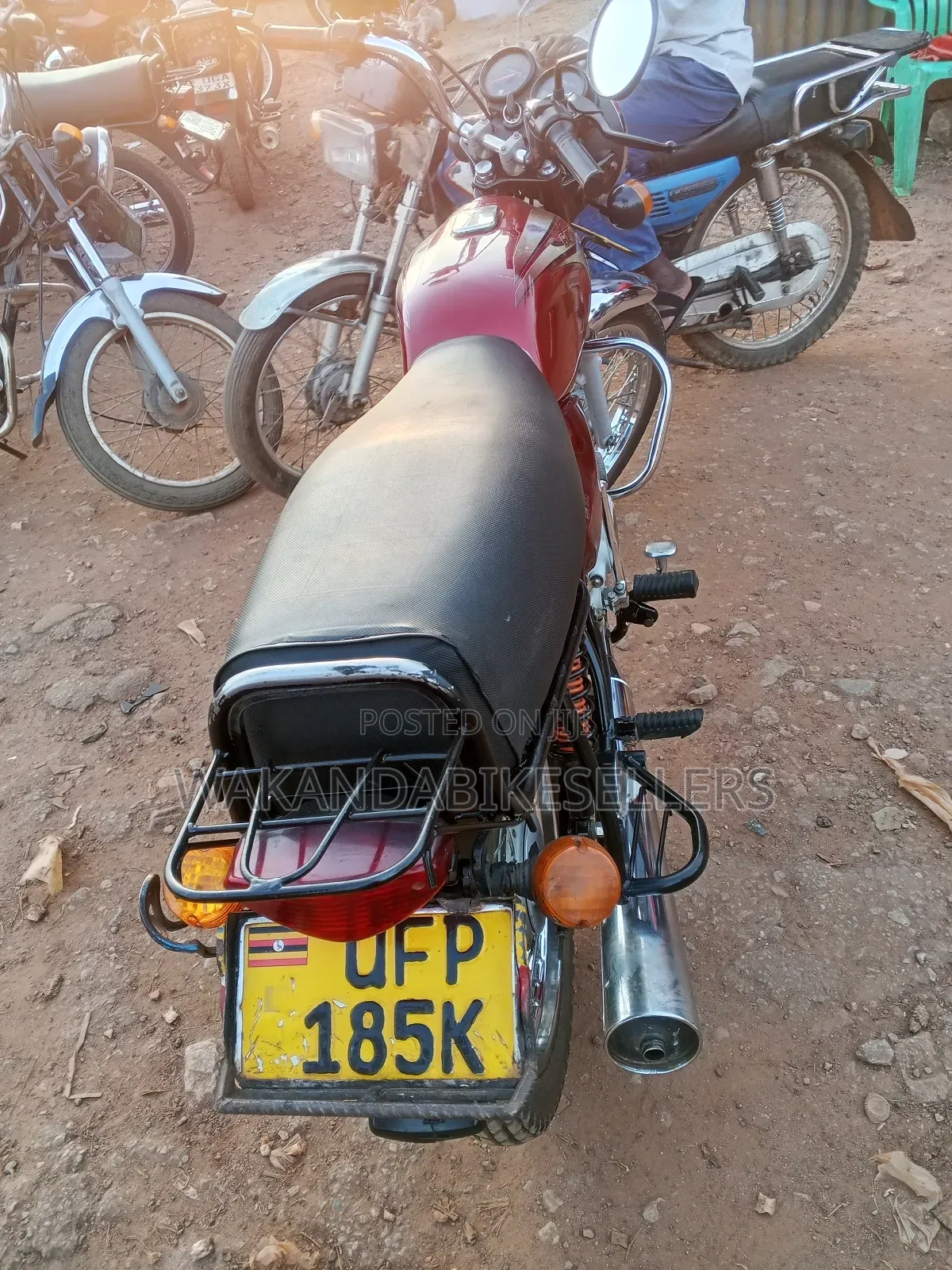 Bajaj Boxer 100 2023 Red