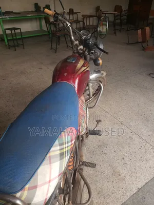 Bajaj Boxer 100 2015 Red