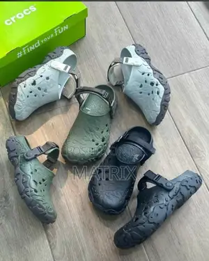 Unisex Atlas Crocs