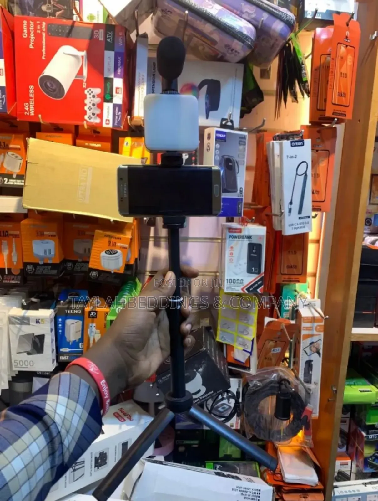 Video Vlogging Kit With Led Light Tripod Phone Holder Remote Control