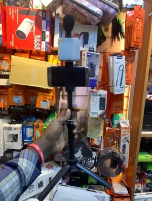 Video Vlogging Kit With Led Light Tripod Phone Holder Remote Control