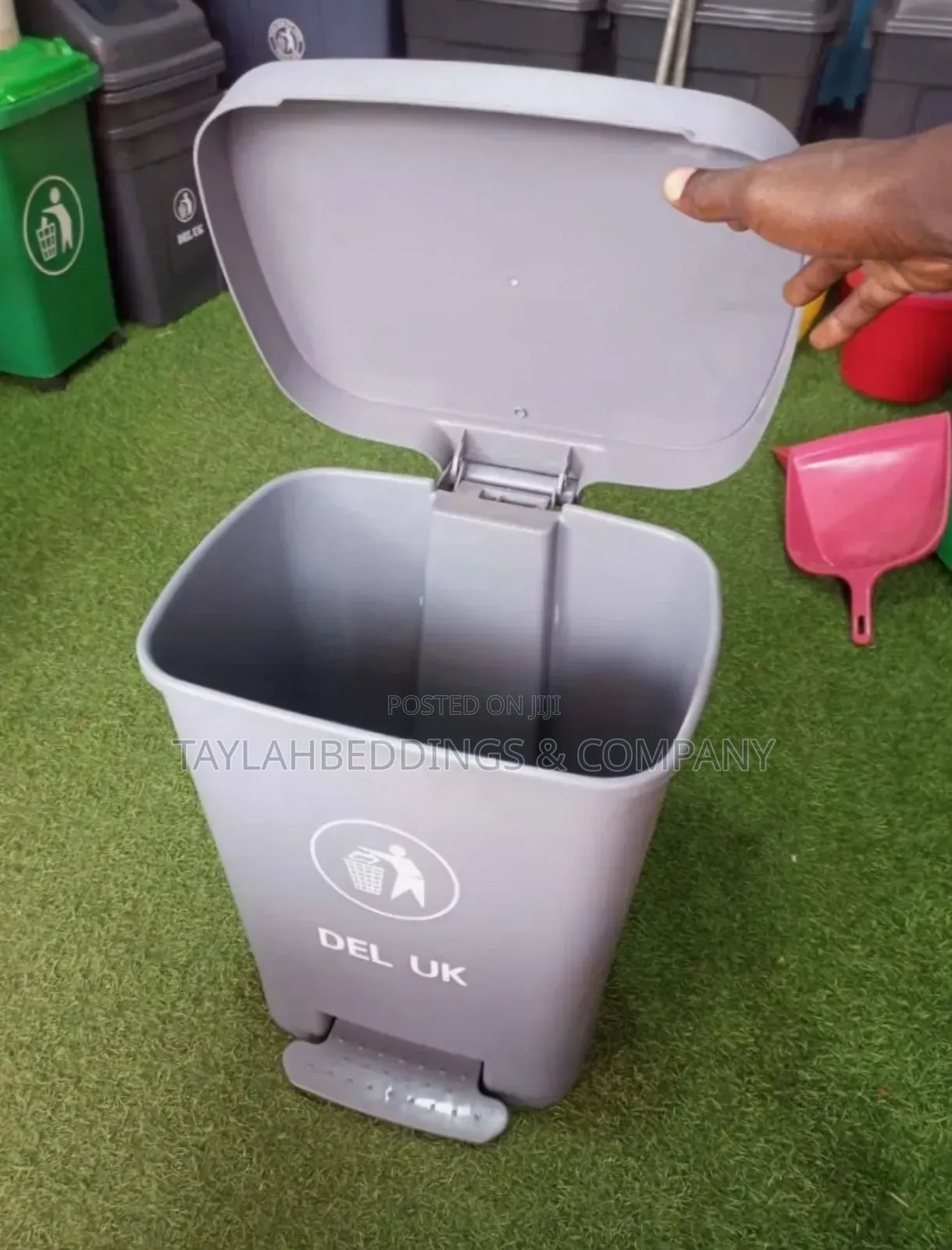 Wastebasket Pedal Trash Can Outdoor Trash Bin Hospital