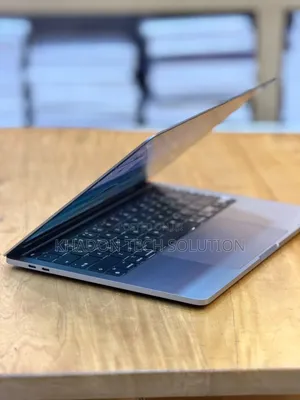 Laptop Apple MacBook Pro 2020 M1 8GB Apple M1 SSD 256GB