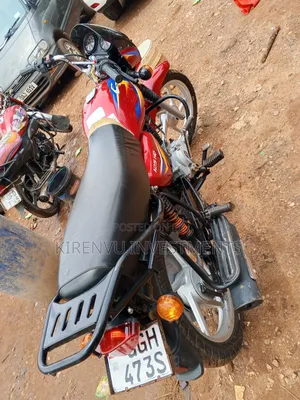 Bajaj Boxer 125 2020 Red