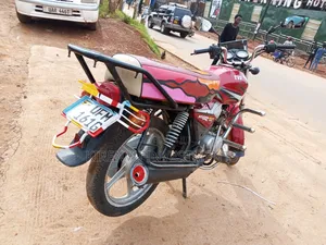 TVS HLX 125 2018 Red