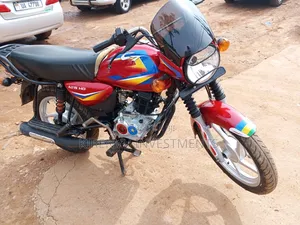 Bajaj Boxer 125 2025 Red