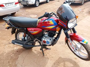 Bajaj Boxer 125 2025 Red