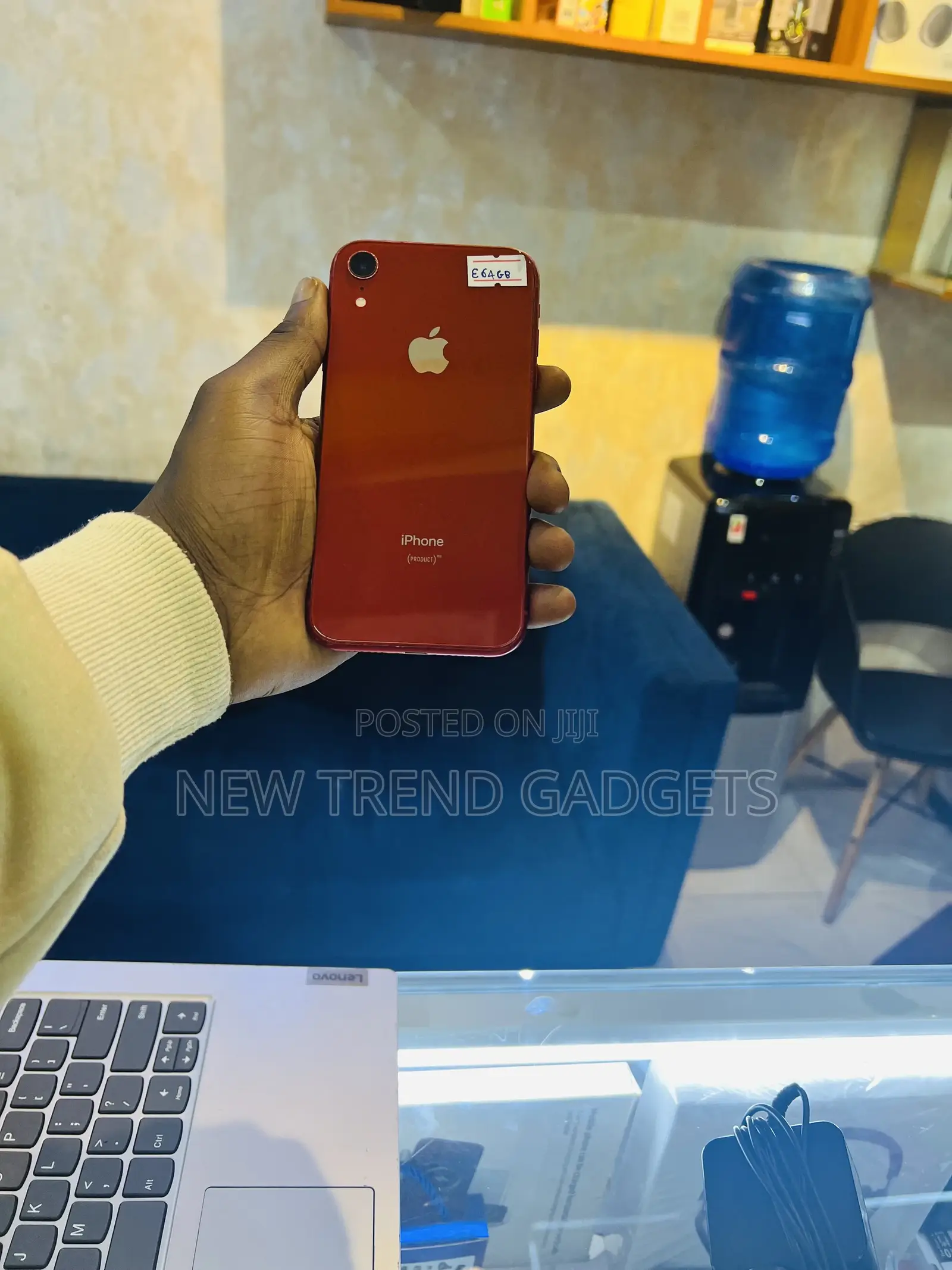 Apple iPhone XR 64 GB Red