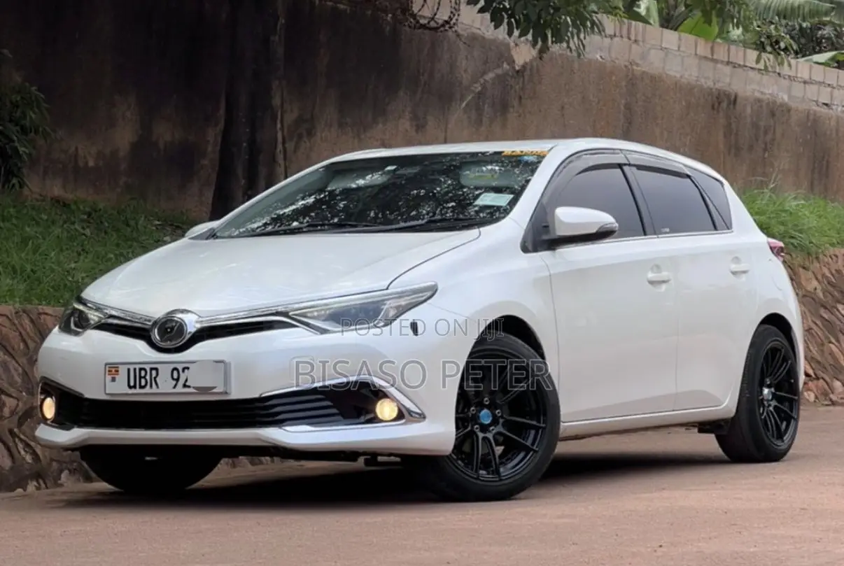 Toyota Auris 2016 White