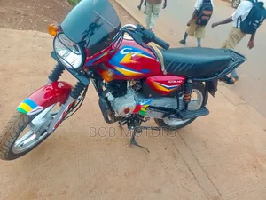 Bajaj CT 125X 2025 Red