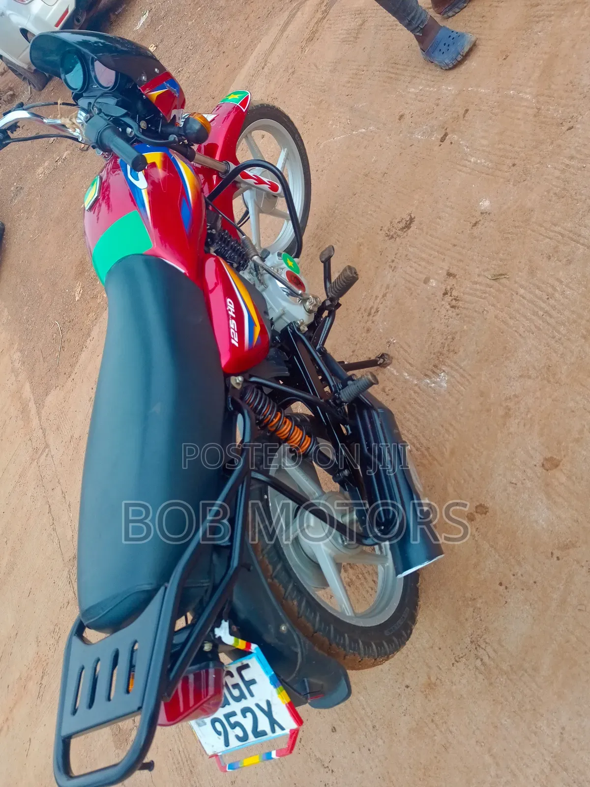 Bajaj CT 125X 2025 Red