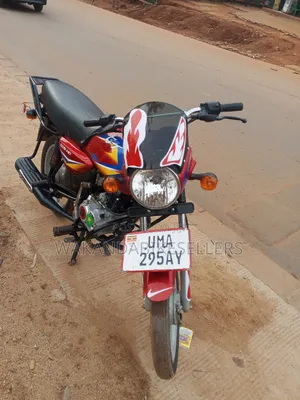 Bajaj Boxer 125 2024 Red