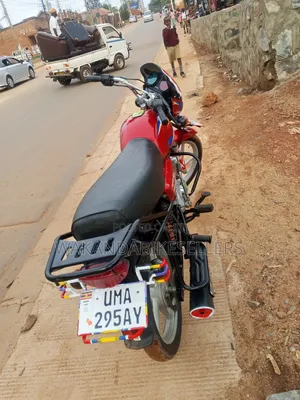 Bajaj Boxer 125 2024 Red