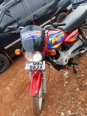 Bajaj Boxer 125 2024 Red