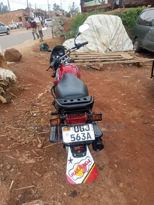 Bajaj Boxer 125 2024 Red