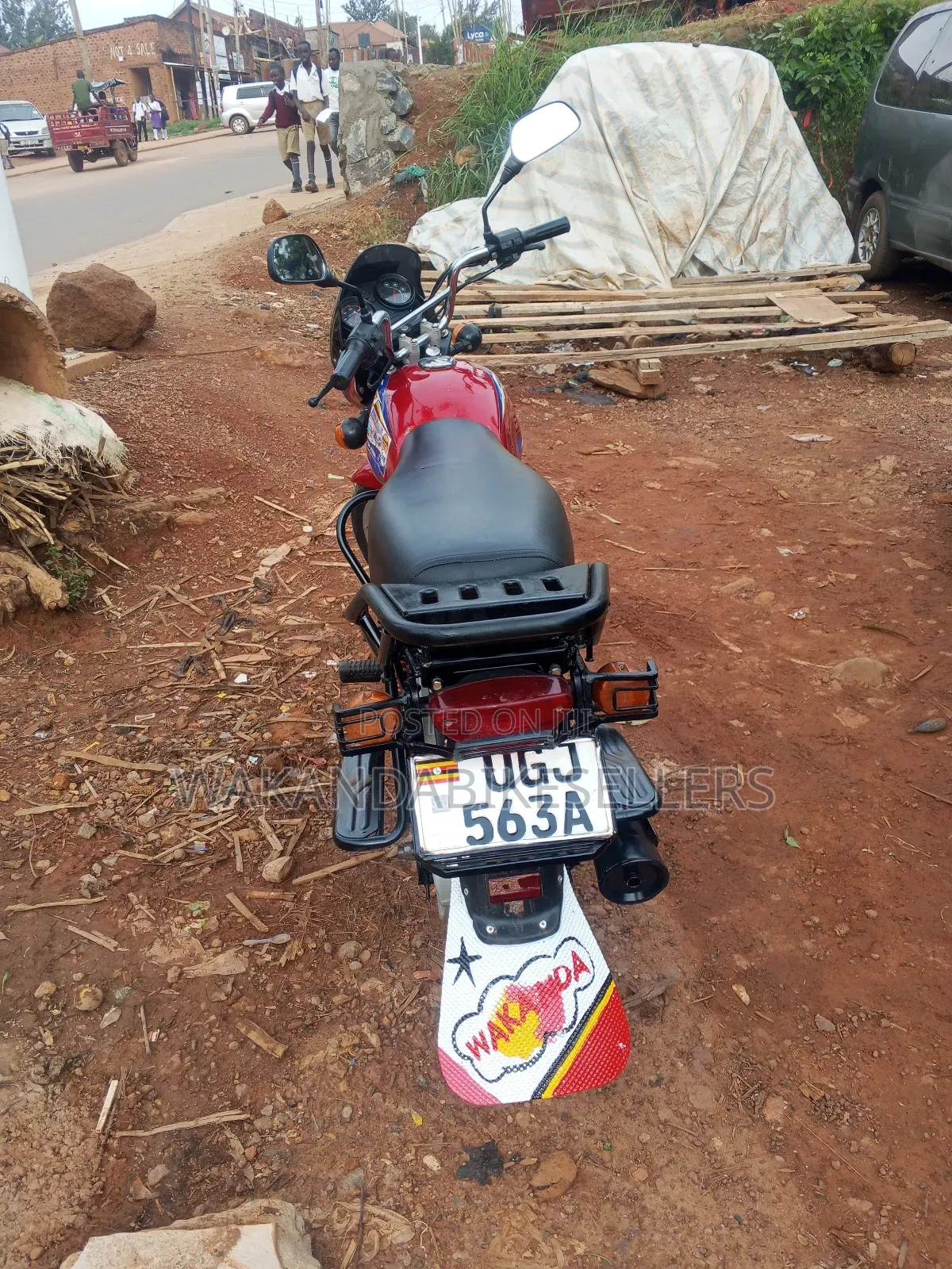 Bajaj Boxer 125 2024 Red
