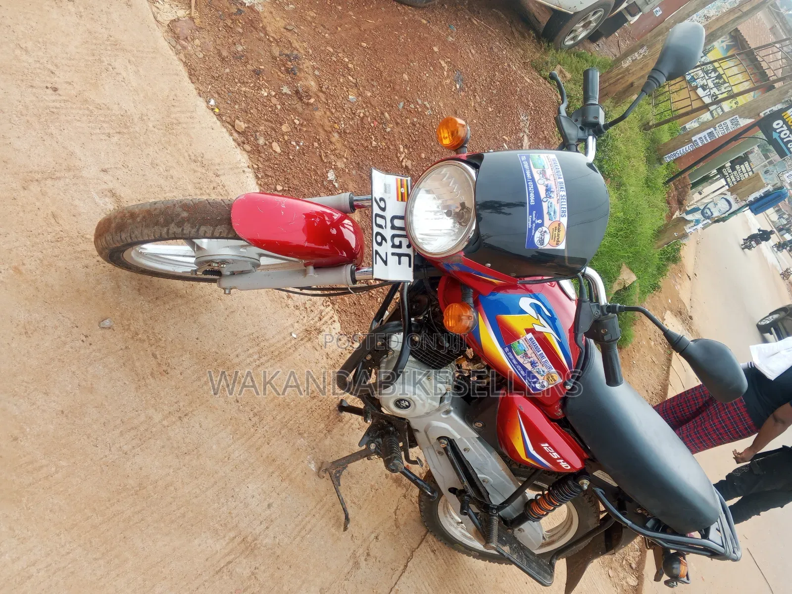 Bajaj Boxer 125 2024 Red