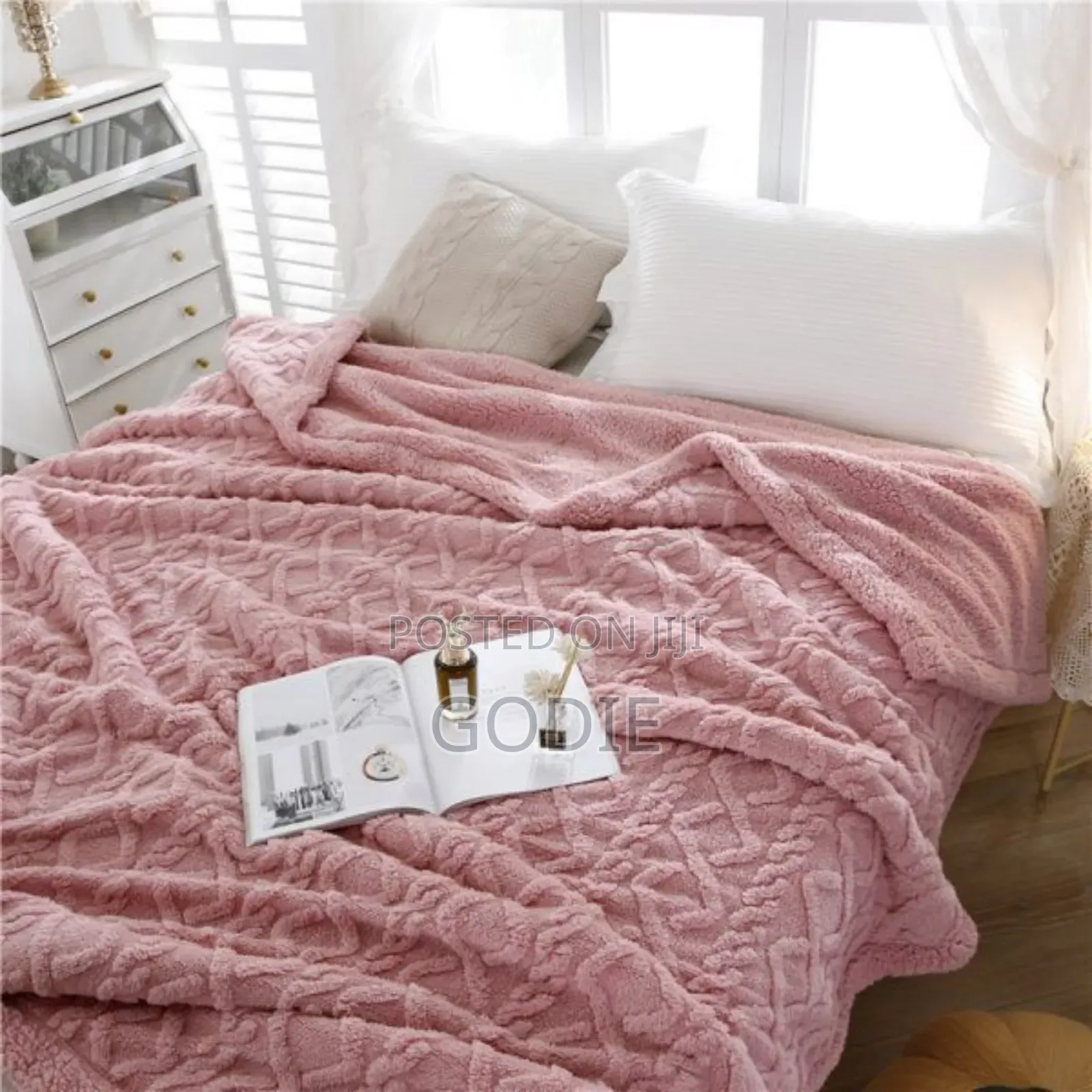Fleece Blanket 6*6 High-Quality.