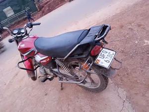 TVS HLX 125 2019 Red